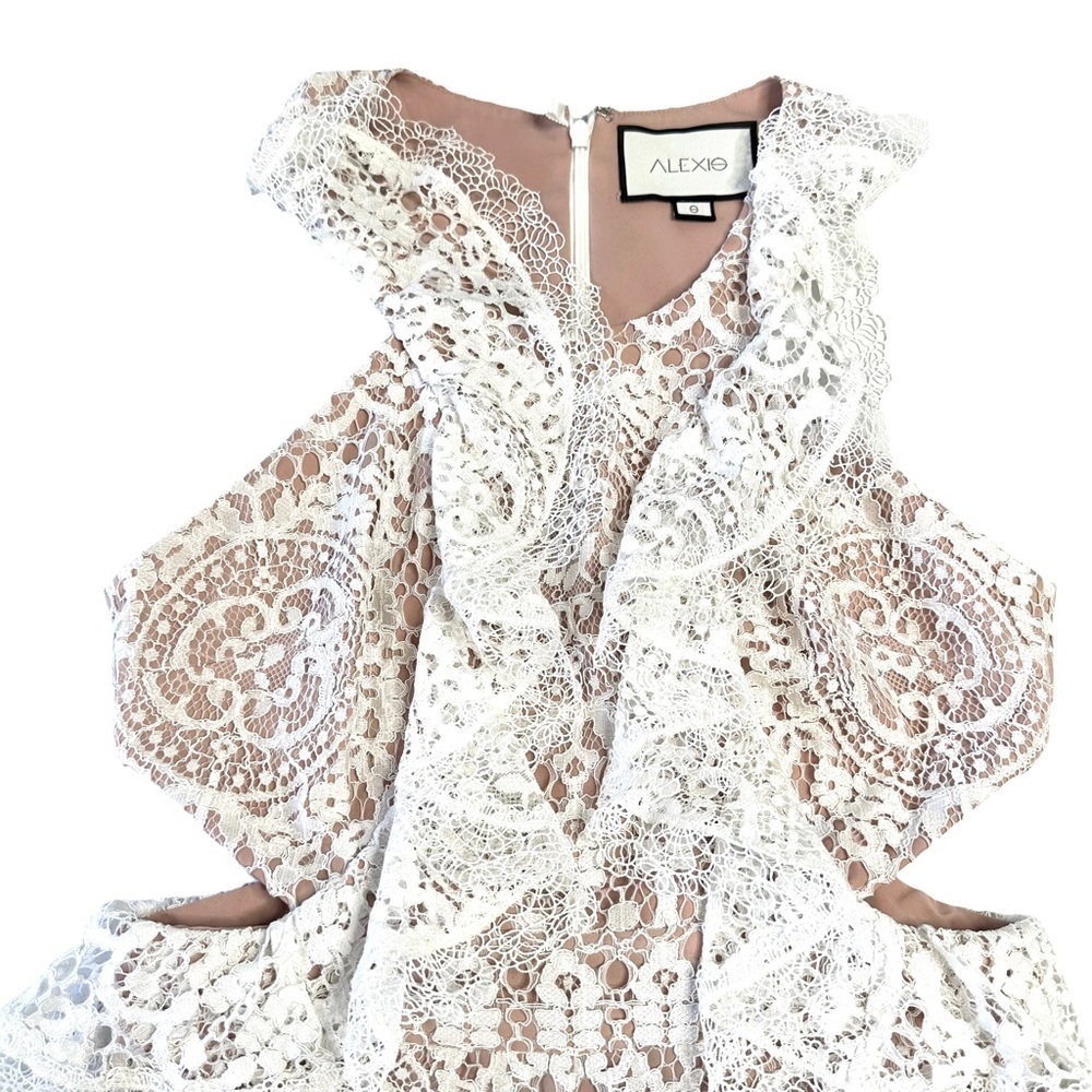 ALEXIS | Bar Lace Ruffle Romper - Picture 3 of 9